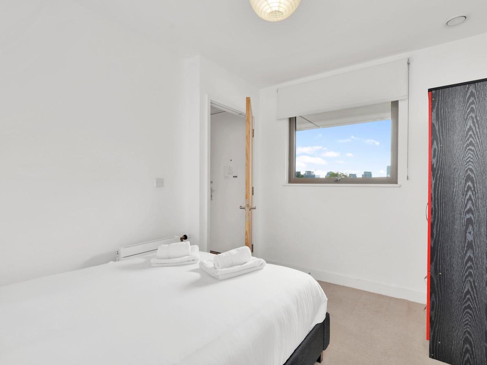 Pass The Keys Spacious 2-Bedroom Apartment ลอนดอน ภายนอก รูปภาพ